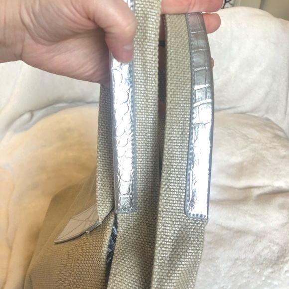 Michael Kors tan tote - Picture 4 of 7